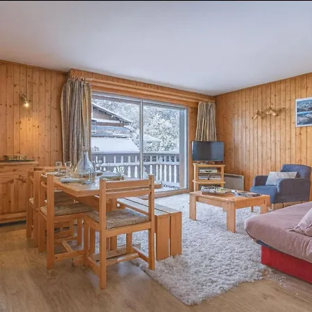 Bright And Practical In The Heart Of Chamonix