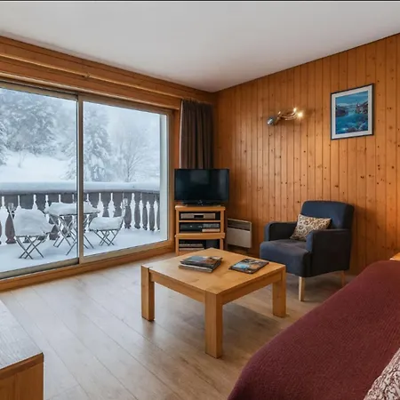 Apartment Bright And Practical In The Heart Of Chamonix